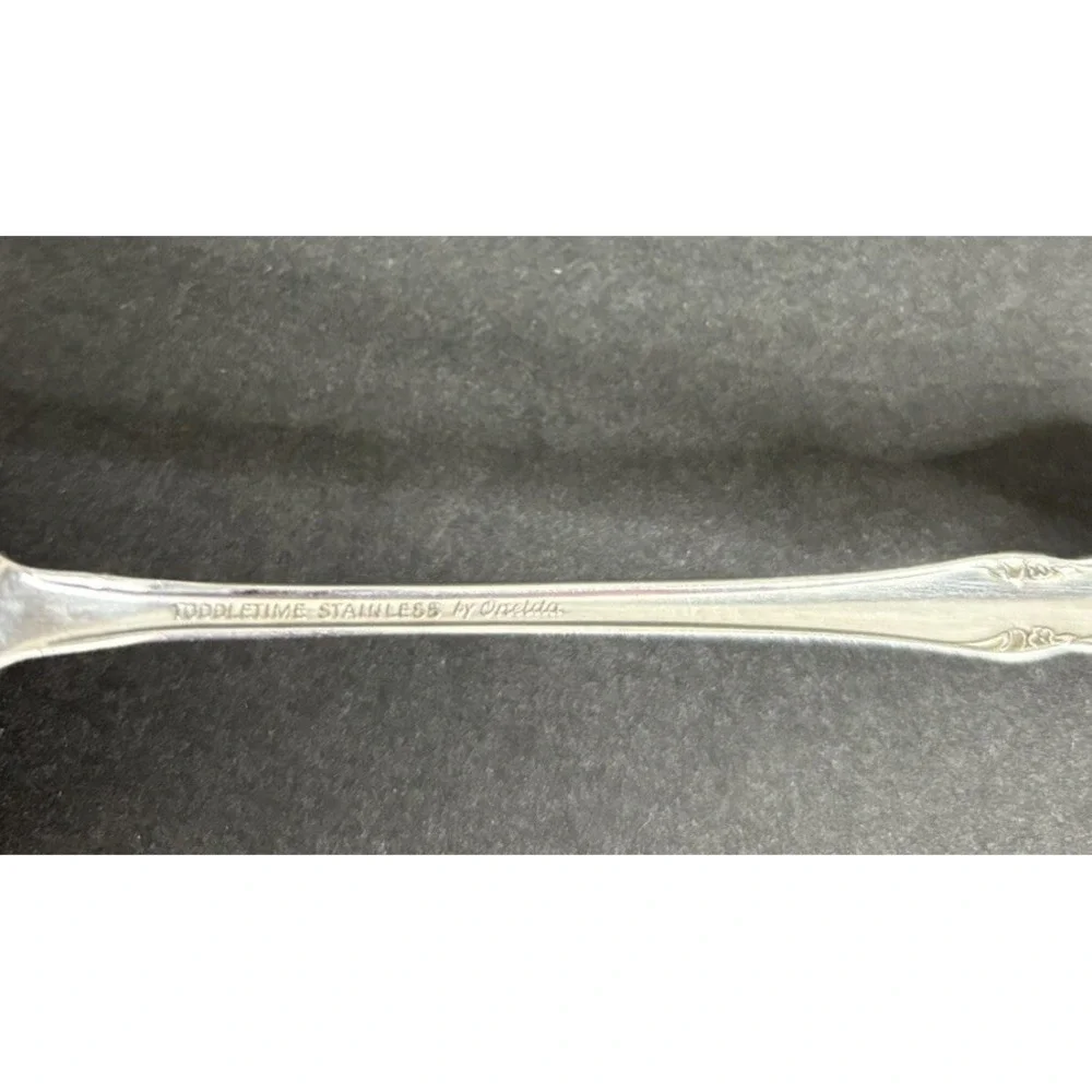 Oneida Toddletime Infant Feeding Spoon Stainless Flatware 5 1/2